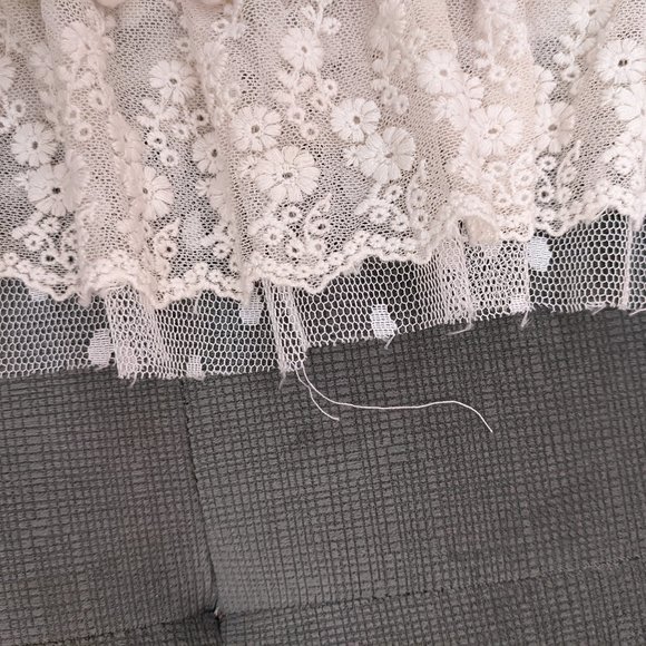 Shabby Chic Yumi Floral and Lace Mini Dress - Picture 4 of 13